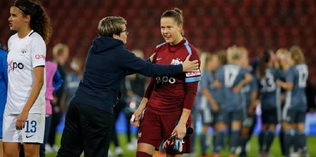 17 10 2018 Letzigrund Stadium Zurich SWITZERLAND Season 2018 2019 Women UEFA Womens Champions League First leg FC Zürich Women Bayern Munich Goalkeeper Elvira Herzog FCZ Women after the match
