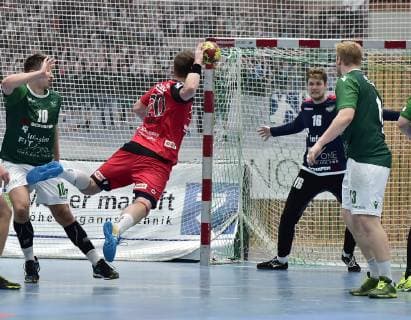 17 10 2018 Handball DHB Pokal Eighth finals season 2018 2019 DJK Rimpar Wolves HC Erlangen HCE OGo Lukas Böhm 10 DJK Rimpar Wolves Nico Büdel 20 HC Erlangen Andreas Wieser 16 DJK Rimpar Wolves