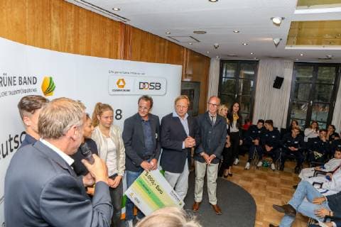 Awarding of the Green Ribbon of the DOSB and the Commerzbank 2018 to the LTTC Rot Weiss Berlin 17 10 2018