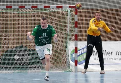 v li Fin Backs DJK Rimpar Wolves cheers Philip Ambrosius Dessau Rosslauer HV 06 DKB 2 Handball Bundesliga DJK Rimpar Wolves Dessau Rosslauer HV 06 xfsx
