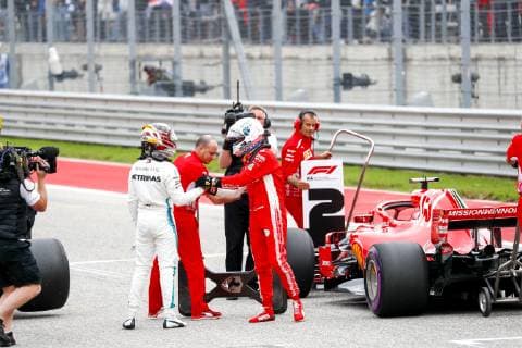 Motorsports: FIA Formula One World Championship WM Weltmeisterschaft 2018; Grand Prix; United States, FORMULA 1 PIRELLI 2018 UNITED STATES GRAND PRIX , Circuit of The Americas , 5 Sebastian Vettel (GER, Scuderia Ferrari) 44 Lewis Hamilton (GBR, Mercedes AMG Petronas F1 Team), Austin United States