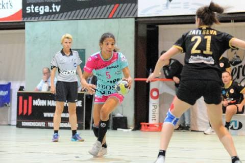Delaila Amega TusSies Metzingen 5 TusSies Metzingen Handball HBF EHF League match 20 10 2018 Photo TBaur Eibner TusSies Metzingen vs. Astrakhanochka Metzingen Copyright: xEIBNER TobiasxBaurx EP_TBR