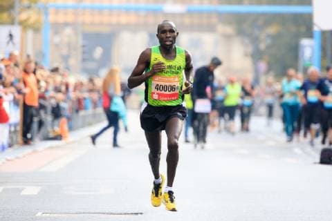 Piepenbrock 20 Dresden Marathon Dickson Kurui KEN last years winner takes second place in the marathon Dresden Sachsen Germany