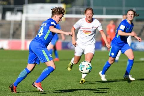 Jessica Fischer VfL Wolfsburg II 14 on the ball Spielzene Soccer 2 Women Bundesliga 1 FC Köln VfL Wolfsburg II DFB REGULATIONS PROHIBIT ANY USE OF PHOTOGRAPH AS IMAGE SEQUENCES AND OR QUASI VIDEO xmhx