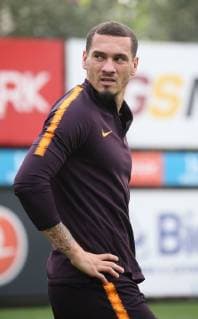 Galatasaray s Player Maicon attend a training session at the Florya training ground in Istanbul on October 23, 2018 on the eve of the UEFA Champions League football match between Galatasaray and FC Schalke 04.. 