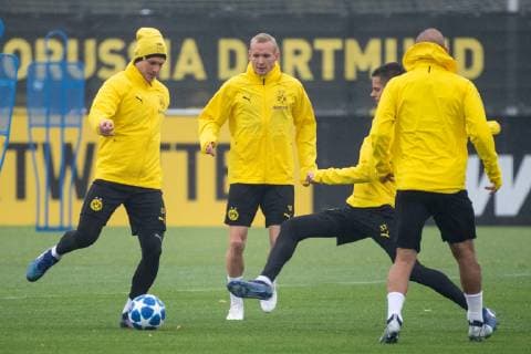 Lukasz Piszczek BVB Borussia Dortmund Sebastian Rode BVB Borussia Dortmund Julian Weigl BVB Borussia Dortmund DFL DFB REGULATIONS PROHIBIT ANY USE OF PHOTOGRAPH as IMAGE SEQUENCES and or QUASI VIDEO Dortmund