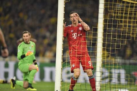 AEK Athens v Bayern Munchen Robert Lewandowski of Bayern Munchen in action during the UEFA Champions League Group E football match between AEK Athens v Bayern Munchen at OAKA Stadium in Athens, Greece on October 23, 2018 Copyright: xAlexxNicodimx