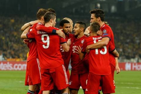 Greece Athens 22 10 2018 UEFA Champions League 2018 19 Season Preliminary Round Group Stage Group E 3 Gameday AEK Athens FC Bayern Muenchen jubel Torjubel to Robert Lewandowski FCB after the strike to 0 2 DeFodi048