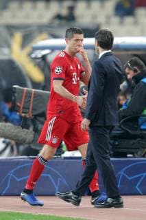 Robert Lewandowski Bayern Munich 9 Coach Niko Kovac Bayern Muenchen after Substitutes AEK Athens vs Bayern Munich Muenchen Champions League Group Stage 23 10 2018 AEK Athens vs Bayern Munich Muenchen Champions League Group Stage 23 10 2018 Athens Copyright: xLanger Eibner-Pressefotox EP_HLR
