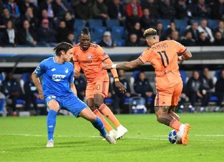 23 10 2018 xmeix Football UEFA Champions League TSG 1899 Hoffenheim Olympique Lyon emporer Nico Schulz TSG 1899 Hoffenheim Olympique Lyons Bertrand Traore Olympique Lyons Memphis Depay DFL DFB REGULATIONS PROHIBIT ANY USE OF PHOTOGRAPH as IMAGE SEQUENCES and or QUASI VIDEO Sinsheim prio:1