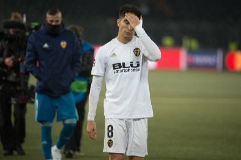 Soccer UCL BSC Young Boys FC Valencia Bern 23 10 2018 Football Uefa Championsleague Season 2018 2019 BSC Young Boys Valencia CF Carlos Soler Valencia is disappointed after the match