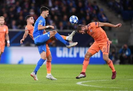 FOOTBALL CHAMPIONS LEAGUE SEASON 2018 2019 GROUP PHASE TSG 1899 Hoffenheim Olympique Lyon 23 10 2018 Florian Grillitsch Center TSG 1899 Hoffenheim against Lucas Tousart re Lyon and Houssem Aouar li Lyon