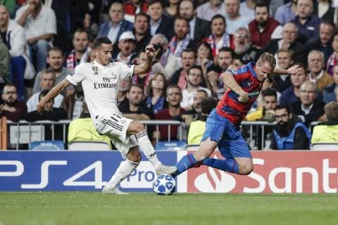 23rd October 2018, Santiago Bernabeu, Madrid, Spain; UEFA Champions League football, Real Madrid versus Viktoria Plzen; Lucas Vazquez (Real Madrid) challenges for the ball with David Limbersky (Viktoria Plzen)  ActionPlus12072609 ShotxforxPress