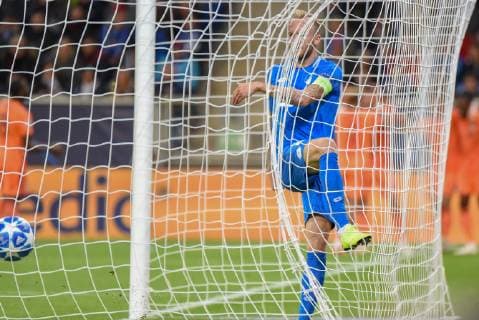 Kevin Vogt TSG 1899 Hoffenheim beats angry about his mistake on the ball Germany Sinsheim 23 10 2018 Sport Soccer UEFA Champions League Matchday 3 TSG 1899 Hoffenheim vs Olympique Lyon Rhein Neckar Arena DFL DFB REGULATIONS PROHIBIT ANY USE OF PHOTOGRAPH AS IMAGE SEQUENCES AND OR QUASI VIDEO