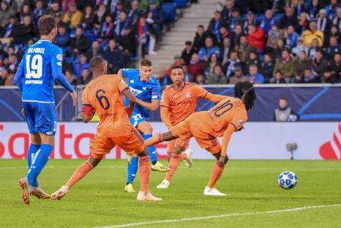 Andrej Kramaric TSG 1899 Hoffenheim scores 2 1 Ishak Belfodil TSG 1899 Hoffenheim Marcelo Antonio Guedes Filho Olympique Lyon Bertrand Traore Olympique Lyon and Kenny Tete Olympique Lyon Germany Sinsheim 23 10 2018 Sport Soccer UEFA Champions League Matchday 3 TSG 1899 Hoffenheim vs Olympique Lyon Rhein Neckar Arena DFL DFB REGULATIONS PROHIBIT ANY USE OF PHOTOGRAPH AS IMAGE SEQUENCES AND OR QUASI VIDEO