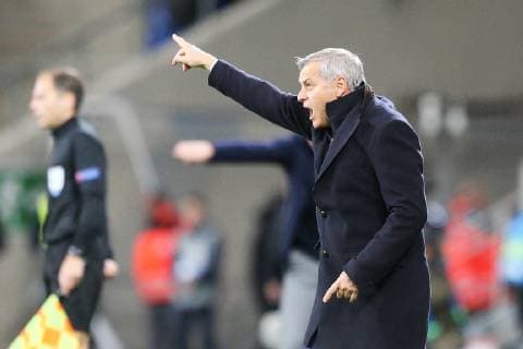 23 10 2018 xtvx Football UEFA Champions League TSG 1899 Hoffenheim Olympique Lyon emspor v l Manager Bruno Genesio Olympique Lyon gives instructions gesticulates gestures gestures gestures gestures DFL DFB REGULATIONS PROHIBIT ANY USE OF PHOTOGRAPH as IMAGE SEQUENCES and or QUASI VIDEO Sinsheim