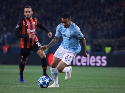 Fußball, CL, Schachtar Donezk - Manchester City Forward Gabriel Jesus (R) of Manchester City FC and midfielder Maycon of FC Shakhtar Donetsk are seen in action during the UEFA Champions League Group F Matchday 3 game at the Metalist Stadium Regional Sports Complex, Kharkiv, northeastern Ukraine, October 23, 2018. Ukrinform. UCL: Shakhtar vs. Manchester City in Kharkiv  Copyright: xDanilxShamkinx