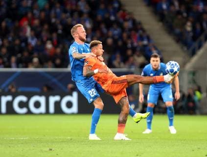 TSG 1899 Hoffenheim Olympique Lyon Germany Sinsheim 23 10 2018 Football UEFA Champions League Season 2018 2019 Matchday 3 TSG 1899 Hoffenheim Olympique Lyon v Kevin Vogt TSG 1899 Hoffenheim Memphis Depay Olympique Lyon