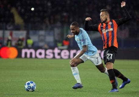 Fußball, CL, Schachtar Donezk - Manchester City Midfielder Raheem Sterling (L) of Manchester City FC and midfielder Maycon of FC Shakhtar Donetsk are seen in action during the UEFA Champions League Group F Matchday 3 game at the Metalist Stadium Regional Sports Complex, Kharkiv, northeastern Ukraine, October 23, 2018. Ukrinform. UCL: Shakhtar 0-3 Manchester City in Kharkiv  Copyright: xVyacheslavxMadiyevskyyx