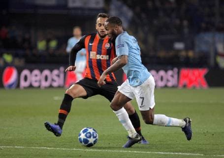 Fußball, CL, Schachtar Donezk - Manchester City Midfielder Raheem Sterling (R) of Manchester City FC and midfielder Maycon of FC Shakhtar Donetsk are seen in action during the UEFA Champions League Group F Matchday 3 game at the Metalist Stadium Regional Sports Complex, Kharkiv, northeastern Ukraine, October 23, 2018. Ukrinform. UCL: Shakhtar 0-3 Manchester City in Kharkiv  Copyright: xVyacheslavxMadiyevskyyx