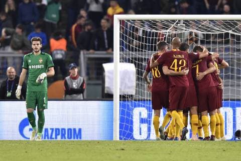 Fußball, CL, AS Rom - ZSKA Moskau October 23, 2018 - Rome, Rome, Italy - Edin Dzeko of AS Roma celebrates scoring second goal during the UEFA Champions League group stage match between Roma and CSKA Moscow at Stadio Olimpico, Rome, Italy on 23 October 2018. Roma v CSKA Moscow.UEFA Champions League.23 10 2018.  - ZUMAn230 20181023_zaa_n230_392 Copyright: xGiuseppexMaffiax