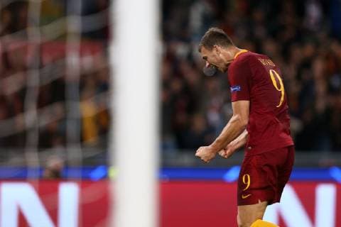 Fußball, CL, AS Rom - ZSKA Moskau October 23, 2018 - Rome, RM, Italy - Edin Dzeko of AS Roma celebrate the goal of 2-0 during the UEFA Champions League group G match between AS Roma and PFC CSKA Moscow at Stadio Olimpico on October 23, 2018 in Rome, Italy. AS Roma v CSKA Moscow - UEFA Champions League Group G  - ZUMAn230 20181023_zaa_n230_488 Copyright: xDaniloxDixGiovannix