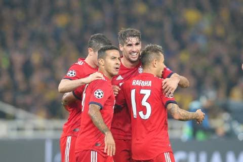 Robert Lewandowski Bayern Munich 9 Thiago Alcantara Bayern Munich 6 Javier Martinez Bayern Munich 8 Rafinha Bayern Munich 13 rejoicing after 0 1 AEK Athens vs Bayern Munich Muenchen Champions League Group Stage 23 10 2018 AEK Athens vs Bayern Munich Muenchen Champions League Group Phase 23 10 2018 Athens Copyright: xEIBNER HarryxLangerx EP_HLR