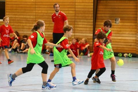 Handball Men 1 Bundesliga Season 2018 19 Holiday Camp of the Füchse Berlin Childrens Training Game 23 10 18 Copyright: xMichaelxHundtx xMatthiasxKochx