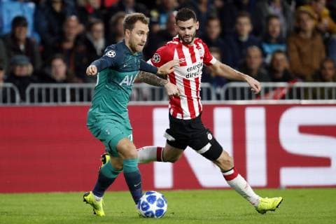 (l-r) Christian Eriksen of Tottenham Hotspur FC, Gaston Pereiro of PSV during the UEFA Champions League group C match between PSV Eindhoven and Tottenham Hotspur FC at the Phillips stadium on October 24, 2018 in Eindhoven, The Netherlands UEFA Champions League 2018 2019 xVIxVIxImagesx xMauricexvanxSteenxIVx 12548176