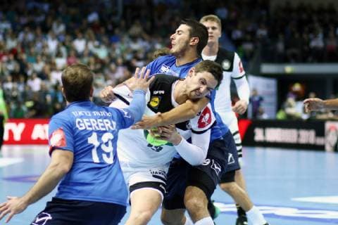 Hendrik Pekeler Germany in a duel with Yuval Gerera Israel left and Adir Cohen Israel right Germany vs Israel Handball European Championship Qualification 24 10 2018 Germany vs Israel Handball European Championship Qualification 24 10 2018 Wetzlar Copyright: xEIBNER RenexWeissx EP_RWS