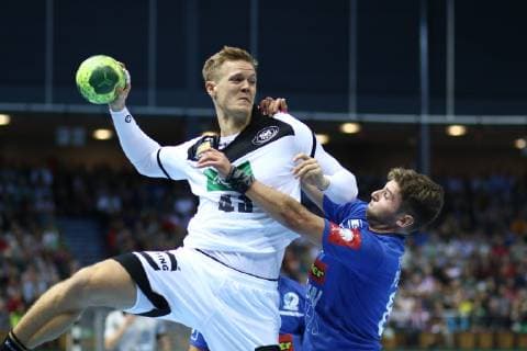 Nicolas Pieczkowski Germany in a duel with Gil Pomeranz Israel Germany vs Israel Handball EC Qualification 24 10 2018 Germany vs Israel Handball EC Qualification 24 10 2018 Wetzlar Copyright: xEIBNER RenexWeissx EP_RWS