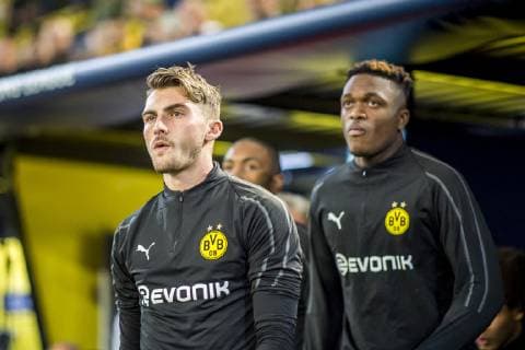 Football UEFA Champions League CL Season 2018 2019 3 Matchday Borussia Dortmund Athletico Madrid in Dortmund North Rhine Westphalia Dortmunds Maximilian Philipp l and Dortmunds Dan Axel Zagadou enter the stadium Copyright: xKirchner DavidxInderliedx