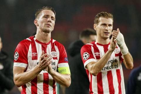 EINDHOVEN, Philips Stadium , 24-10-20-18, football, season 2018 2019 , Football Champions League , PSV - Tottenham Hotspur . PSV forwarder Luuk de Jong (L) dejected after the game PSV - Tottenham Hotspur (2-2). PSV - Tottenham Hotspur  x2564266x