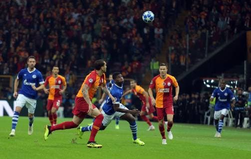 Schalke s Hamza Mendyl during Galatasaray - Schalke UEFA Champions League game at Turk Telekom Arena, 25th Oct. 2018  Copyright: TolgaxAdanali 16155201