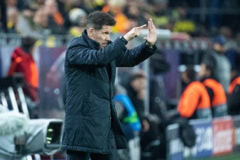 24 10 2018 xkvx Football UEFA Champions League Borussia Dortmund Atlético Madrid emspor v l Head Coach Diego Simeone Atlético Madrid gives gestures gestures gestures gestures gestures DFL DFB REGULATIONS PROHIBIT ANY USE OF PHOTOGRAPH as IMAGE SEQUENCES and or QUASI VIDEO Dortmund