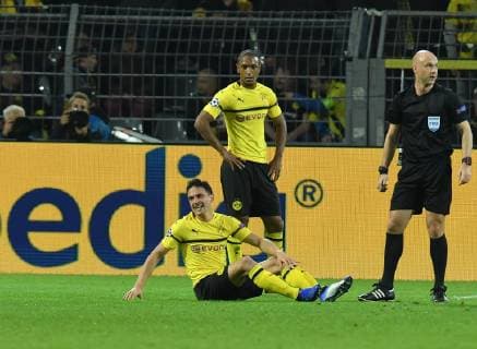 24 10 2018 Football UEFA Champions League Season 2018 2019 Preliminary Round 3 Matchday Borussia Dortmund Atletico Madrid Injury Thomas Delaney Borussia Dortmund mi Team2