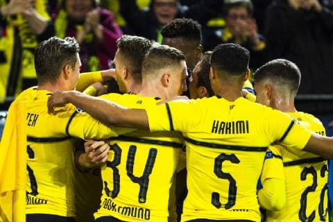 UEFA Champions League UEFA Cup Borussia Dortmund vs Atlético Madrid 24 10 2018 Signal Iduna Park Dortmund GER UEFA CL Borussia Dortmund vs Atlético Madrid UEFA REGULATORY PROPHIBIT ANY USE OF PHOTOGRAPH AS IMAGE SEQUENCES AND OR QUASI VIDEO Pictured picture shows Axel Witsel Borussia Dortmund 28 1 0 and cheers with Lukasz Piszczek Borussia Dortmund 26 Jacob Bruun Larsen Borussia Dortmund 34 Achraf Hakimi Borussia Dortmund 5 and Christian Pulisic Borussia Dortmund 22 in front of the fans nordphotox xRauch nph00251