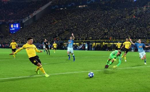 24 10 2018 Football UEFA Champions League Season 2018 2019 Preliminary Round 3 Gameday Borussia Dortmund Atlético Madrid Jadon Sancho Borussia Dortmund made it 3-0 Team2