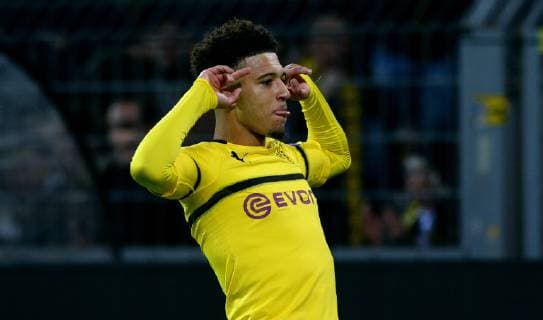 Football UEFA Champions League Mens Season 2018 2019 Group A 3 Day 1 Signal Iduna Park Dortmund Bor Dortmund yellow Atletico Madrid blue 4 0 Jubilee Jadon Sancho BVB after his goal for the 3 0 rejoicing joy action UEFA REGULATIONS PROHIBIT ANY USE OF PHOTOGRAPH AS IMAGE SEQUENCES AND OR QUASI VIDEO