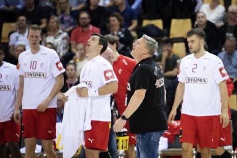 Danmarks cheftraener Nikolaj Jacobsen, Nikolaj Markussen (10), Rasmus Lauge Schmidt (11) og Alexander Lynggaard (2) under herrehaandboldkampen mellem Danmark og Ukraine, EHF EURO 2020 kvalifikation i Ceres Park & Arena i Aarhus, onsdag den 24. oktober 2018.. , Aarhus Denmark  Copyright: www.BoAmstrup.dk BoxAmstrupx COP101 spdk20181024-232451-L