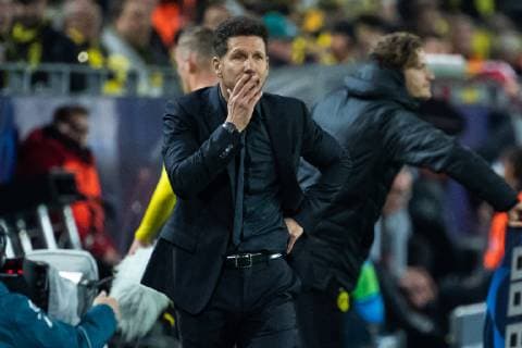 24 10 2018 xkvx Football UEFA Champions League Borussia Dortmund Atlético Madrid emspor v l Head Coach Diego Simeone Atlético Madrid gives gestures gestures gestures gestures gestures DFL DFB REGULATIONS PROHIBIT ANY USE OF PHOTOGRAPH as IMAGE SEQUENCES and or QUASI VIDEO Dortmund