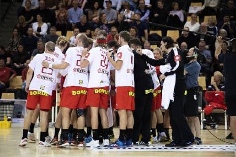 Danmarks cheftraener Nikolaj Jacobsen har forlangt timeout under herrehaandboldkampen mellem Danmark og Ukraine, EHF EURO 2020 kvalifikation i Ceres Park & Arena i Aarhus, onsdag den 24. oktober 2018.. , Aarhus Denmark  Copyright: BoxAmstrup BoxAmstrupx COP101 spdk20181024-233156-L
