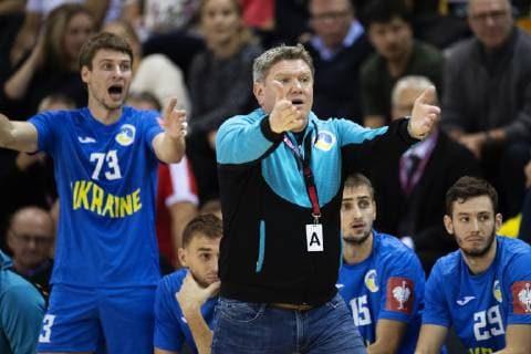 Ukraines Iurii Kubatko (73) og cheftraener Sergej Bebeshko brokker sig til dommerne under herrehaandboldkampen mellem Danmark og Ukraine, EHF EURO 2020 kvalifikation i Ceres Park & Arena i Aarhus, onsdag den 24. oktober 2018.. , Aarhus Denmark  Copyright: www.BoAmstrup.dk BoxAmstrupx COP101 spdk20181024-233423-L