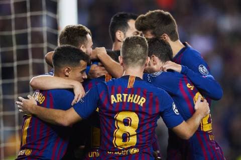 24 10 2018 xslx Football Champions League FC Barcelona Inter Milan emspor v l FC Barcelona Players cheering together for the goal of Rafinha Alcantara FC Barcelona 1 0 DFL DFB REGULATIONS PROHIBIT ANY USE OF PHOTOGRAPHS as IMAGE SEQUENCES and or QUASI VIDEO Barcelona