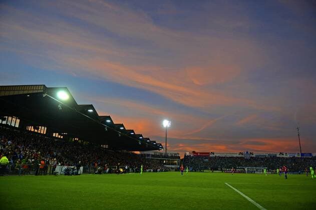 26 09 2018 Soccer 3 Bundesliga 2018 2019 9 Matchday SpVgg Unterhaching TSV 1860 Munich at the Alpenbauer Sportpark Unterhaching Sunset over the stadium under floodlight DFL and DFB regulations prohibit any use of images as image sequences and or video quasi