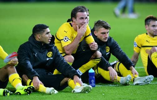 Football UEFA Champions League Men Season 2018 2019 Group A 3 Matchday Signal Iduna Park Dortmund Bor Dortmund yellow Atletico Madrid blue 4 0 Final cheer Marco Reus BVB Cheers Joy Action UEFA REGULATIONS PROHIBIT ANY USE OF PHOTOGRAPH AS IMAGE SEQUENCES AND OR QUASI VIDEO