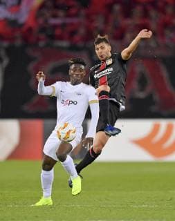 25 10 2018 Football UEFA Europa League 2018 2019 Group Stage 3 Gameday FC Zurich Bayer Leverkusen in Letzigrund Stadium Zurich v left Stephen Odey Zurich v Aleksandar Dragovic Leverkusen DFL and DFB regulations prohibit any use of photographs