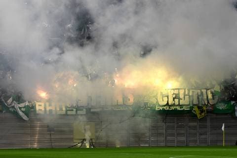 Football Men Season 2018 2019 Europa League Group B 3 Gameday RB Leipzig Celtic Glasgow Fans of Celtic Glasgow burn fireworks from 25 10 2018 Copyright: xMatthiasxKochx