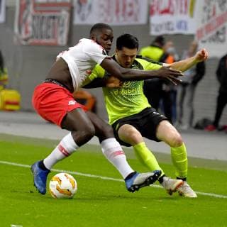 Soccer Men Season 2018 2019 Europa League Group B 3 Gameday RB Leipzig Celtic Glasgow Dayot Upamecano No 5 RB Leipzig Lewis Morgan No 16 Celtic Glasgow 25 10 2018 Copyright: xMatthiasxKochx