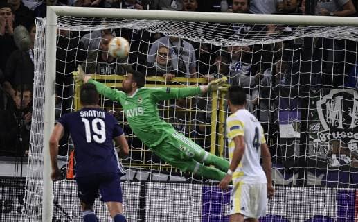 Harun Tekin of Fenerbahce making a save FOOTBALL : RSC Anderlecht vs Fenerbahce - Ligue europeenne - 25 10 2018 PhotoNews Panoramic  775219992